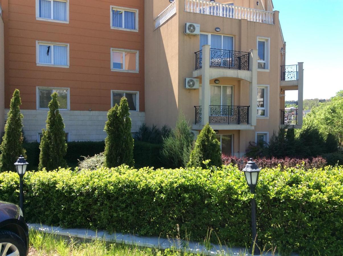 Sun Residence -Byala Sp Apartments Buitenkant foto