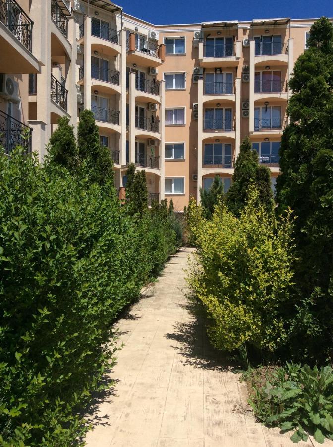 Sun Residence -Byala Sp Apartments Buitenkant foto