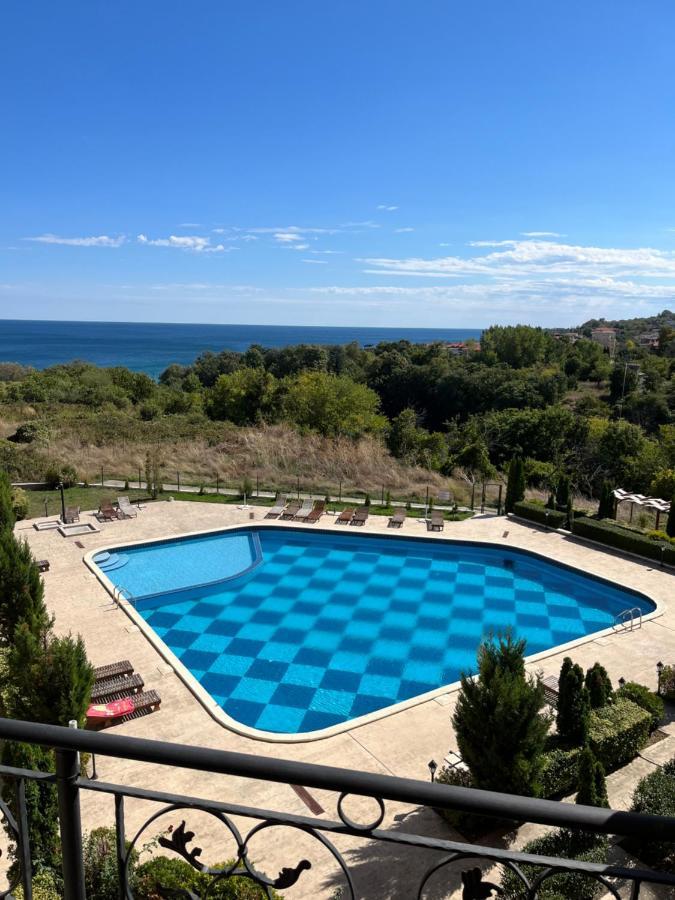 Sun Residence -Byala Sp Apartments Buitenkant foto