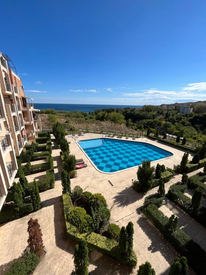 Sun Residence -Byala Sp Apartments Buitenkant foto